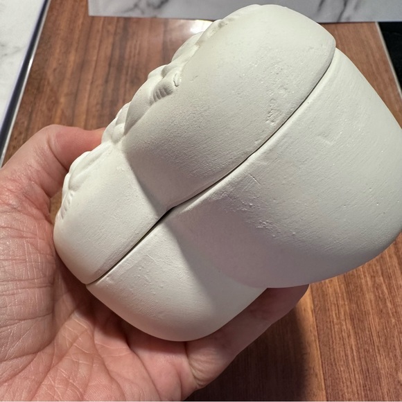 SALE!! Bisque heart trinket box ready to paint - Picture 2 of 9